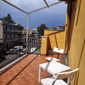 Bed & Breakfast Bed And Fly Aeroporto Reception H24, CTA